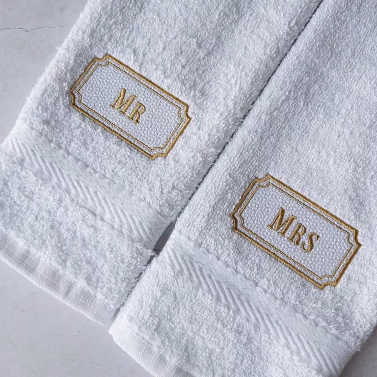Waut Mr & Mrs Luxe Geborduurde Handdoekenset voor Volwassenen