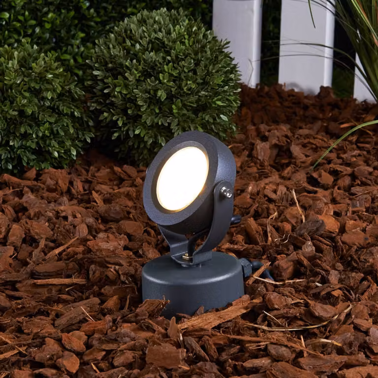 Lucande Gavin LED Buitenspot met grondpen, zwart, aluminium