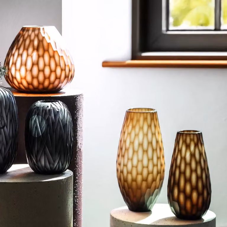 PTMD Niels Handgemaakte Ronde Glas Vaas - Bruin/Brons - Diameter: 16 cm, Hoogte: 34 cm