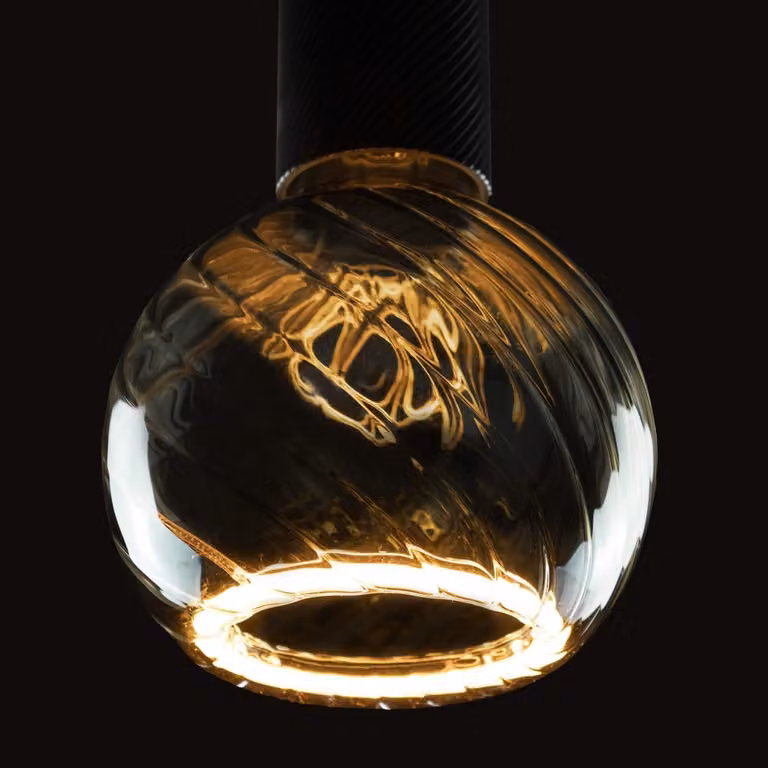 Segula Floating smoke twist design LED lichtbron - E27 - 6W - 220lm - 1900K - Transparant glas - Ø 12,5 cm