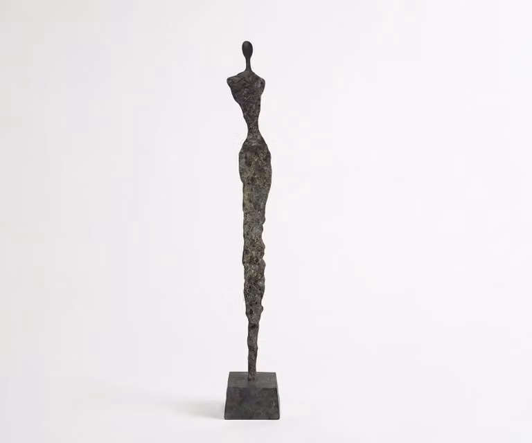 Umbra Antica Beeldje Valeria Handgemaakt Aluminium B15 x D15 x H102 cm