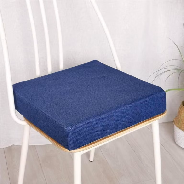 Donkerblauw Traagschuim Zitkussen met Antislip Onderkant - B/D/H: 50 x 50 x 8 cm