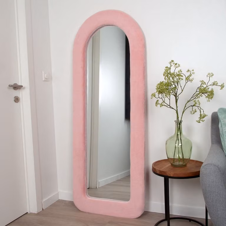 Milton & Oldbrook Miziya Fluffy Staande Spiegel Roze H 161,5 cm B 61 cm