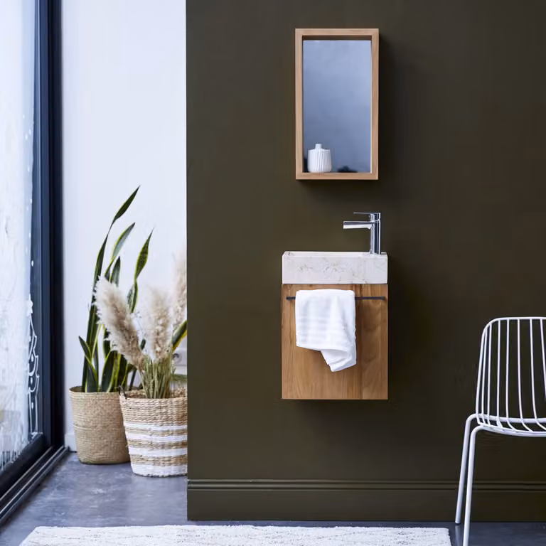 Tikamoon Wastafelmeubel Stelle van massief teakhout en beige marmer, Wandmontage