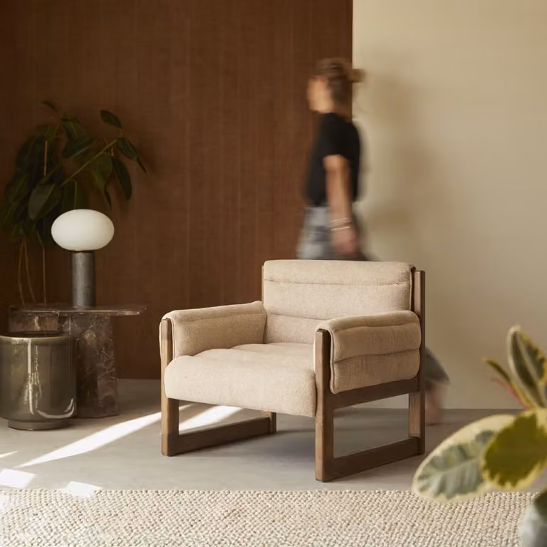 Tikamoon Lounge Fauteuil met Massief Eikenhouten Frame en Beige Stof