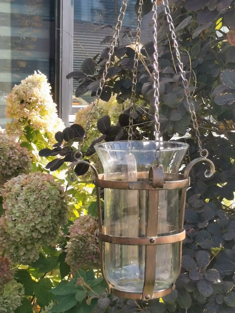Boutique Trukado Middeleeuws IJzeren Windlicht hangend - Handgemaakt - H x B x D: 22,5 x 24 x 24 cm