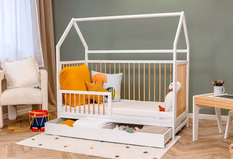 Hypnia Scandinavisch Babybed met Drop Side in Wit Gelakt Massief Hout
