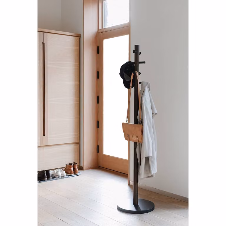 Umbra Pillar Kapstok met Hoeden- en Parapluhouder, Zwart/Notenhout, Hoogte: 165 cm, Diameter: 40 cm