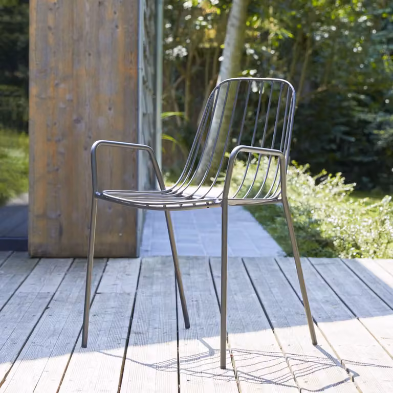 Tikamoon Moderne Metalen Leunstoel voor de Tuin - Grijs - B: 52 cm, D: 55 cm, H: 76 cm