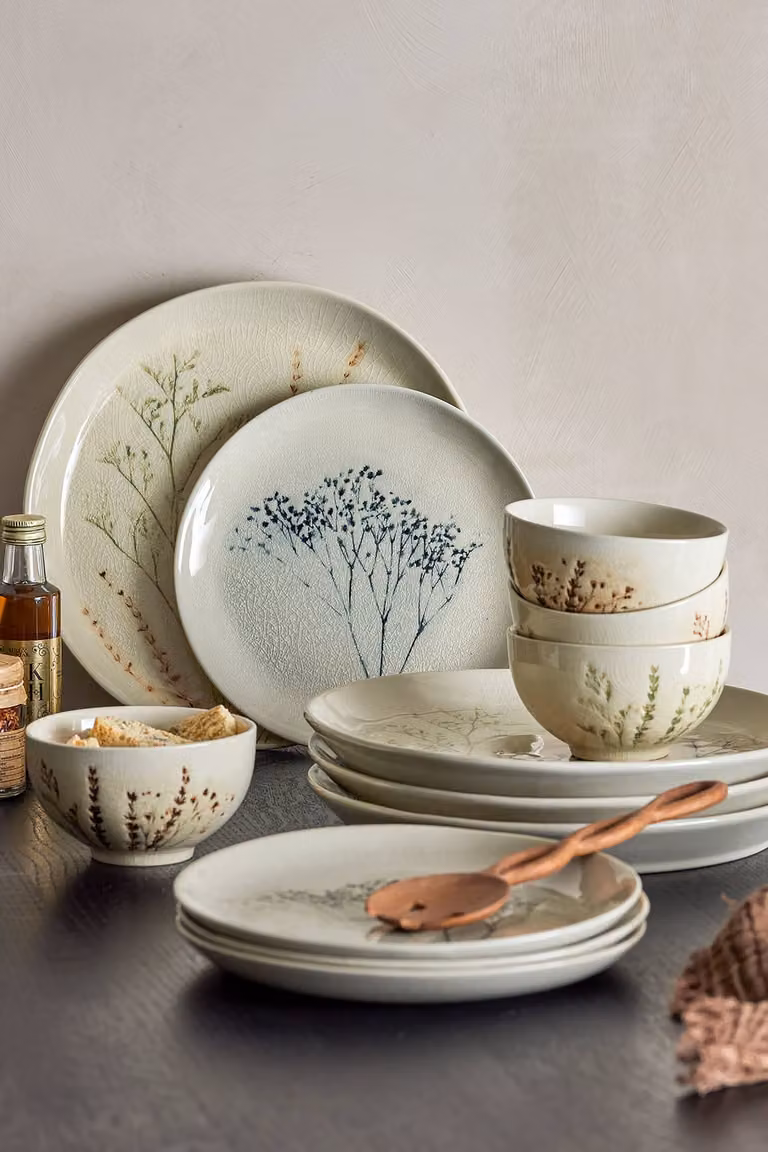 Bloomingville Bea 12-delige servies set met bloemenmotief beige B: 27 cm, D: 27 cm, H: 7 cm