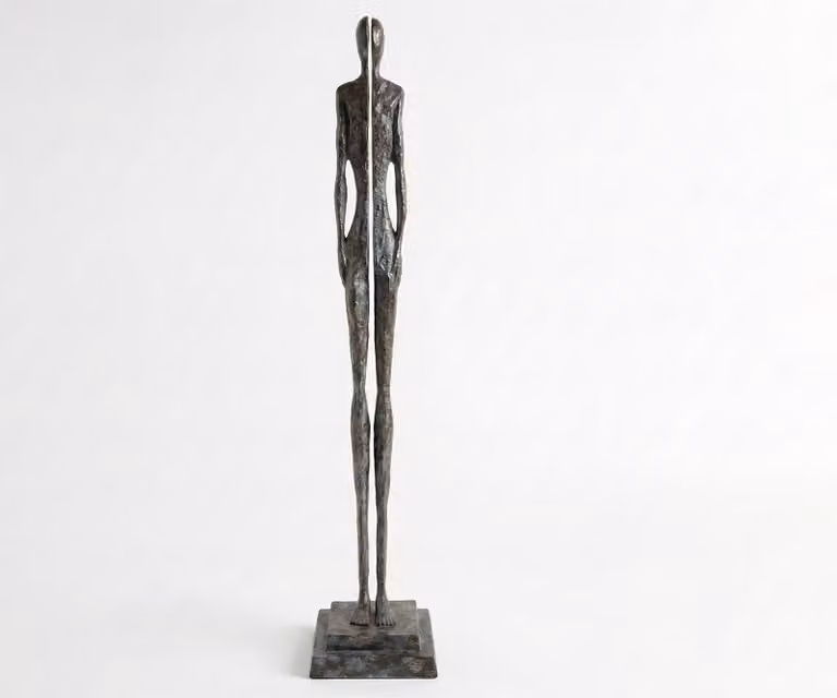 Umbra Antica Divora Beeldje - Handgemaakt Aluminium - B: 29 cm, D: 29 cm, H: 157 cm
