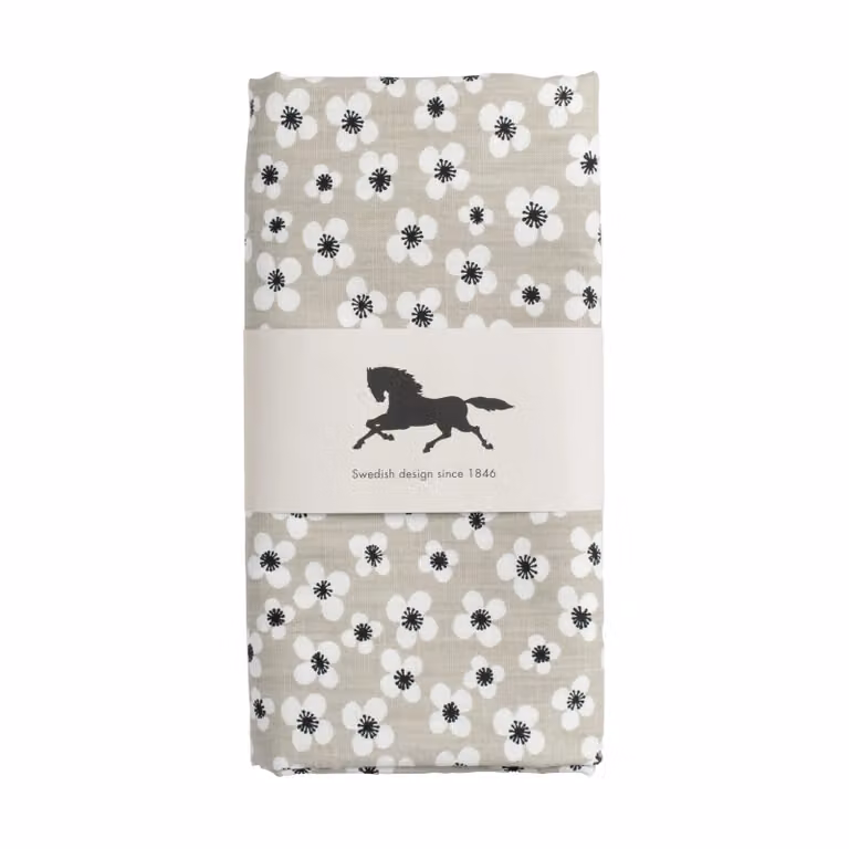 Almedahls Belle Amie tafellaken Beige, 145 x 220 cm