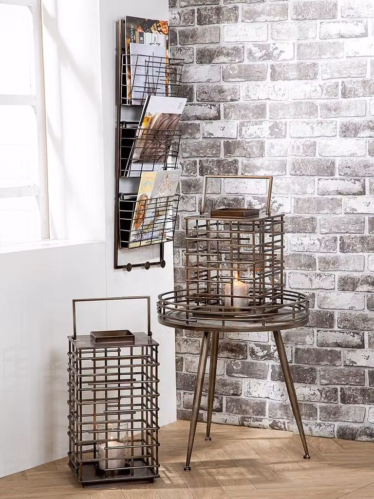 home24 Lantaarn Loft tafeldecoratie in metaal, zilver en brons, Hoogte: 47 cm