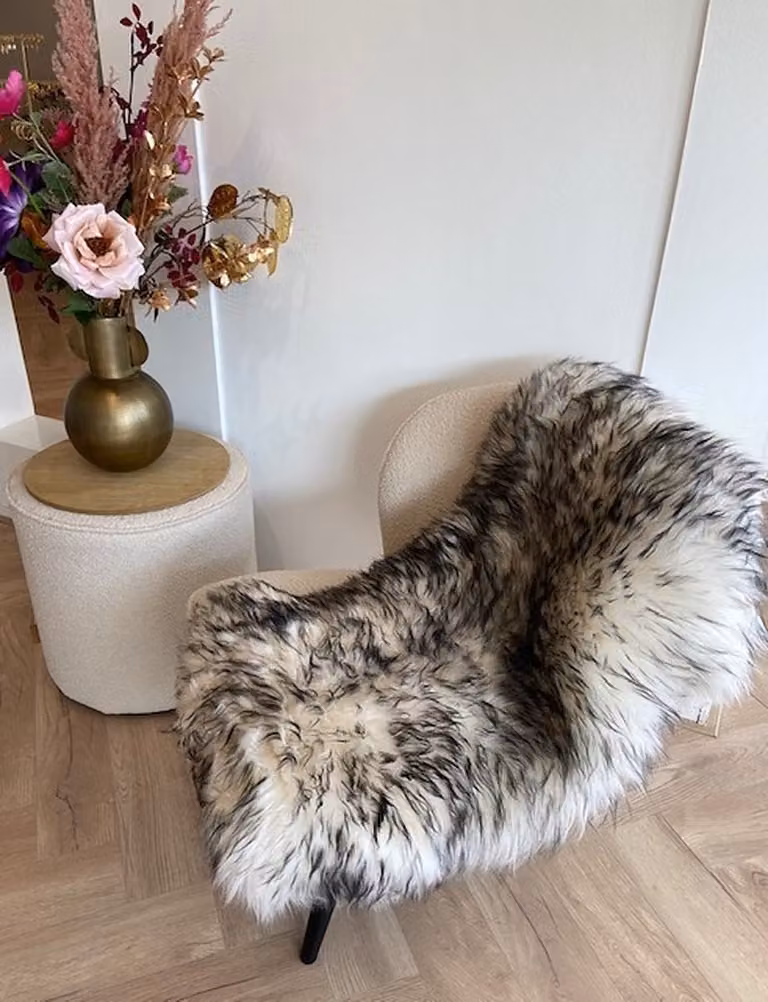 Echte Moeflon Schapenvacht Zwart XXL 110-130 cm