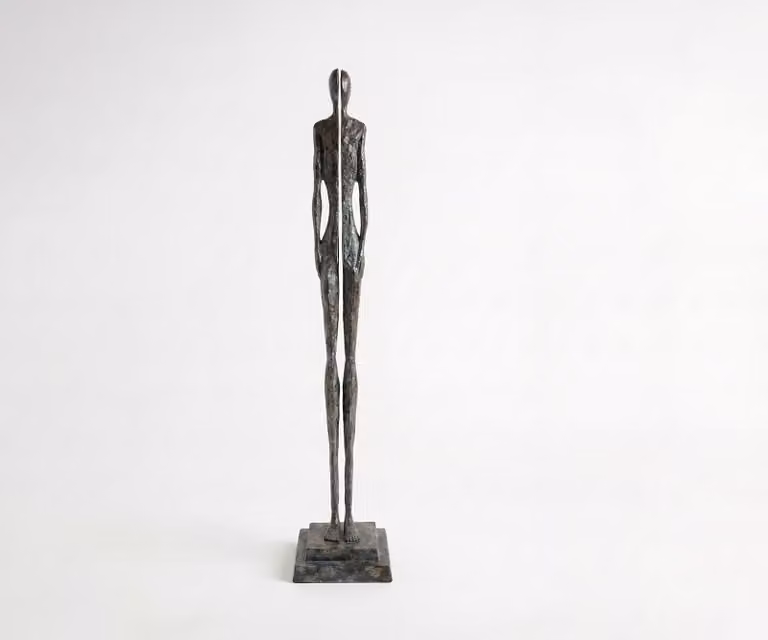 Umbra Antica Divora Beeldje - Handgemaakt Aluminium - B: 25 cm, D: 24 cm, H: 126 cm