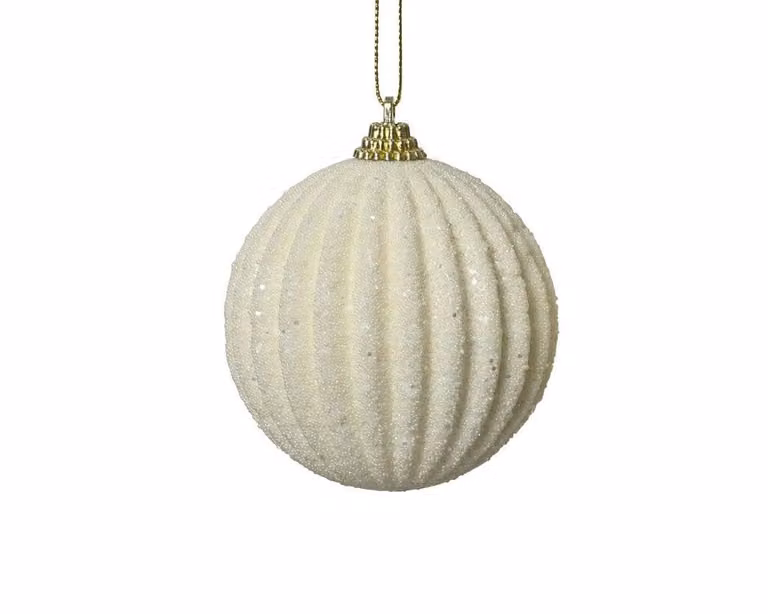 Wit kerstbal van foam met een diameter van 8 cm