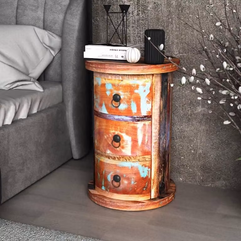 Vintage bijzetkast met laden gemaakt van oud hout