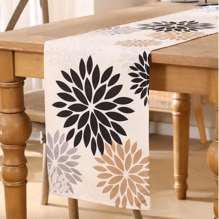 Moderne tafelloper met dahlia's in bruin en zwart, decoratieve tafelkleed voor herfst, bruiloft of tuin, B/D/H: 33 x 183 cm