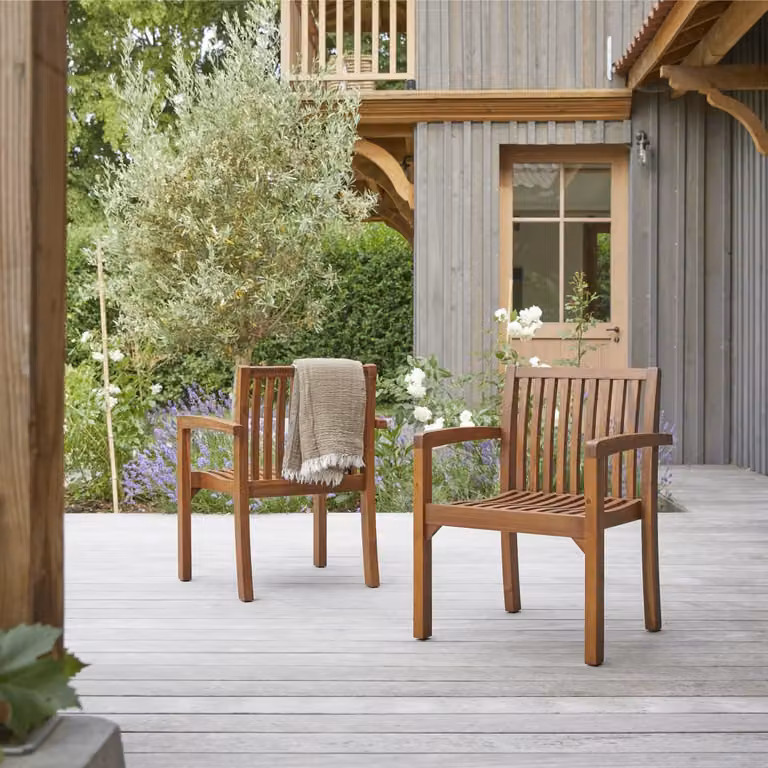 Tikamoon Set van 2 Acacia houten leunstoelen - Bruin - B/D/H: 80 x 60 x 54 cm