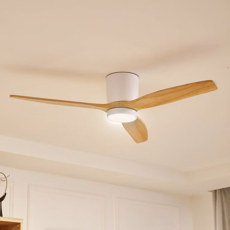 Lucande Faipari LED plafondventilator, wit met hout, 132 cm