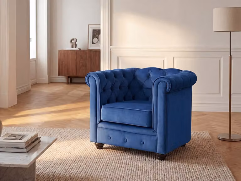 Vente-unique Chesterfield fauteuil in blauw velours