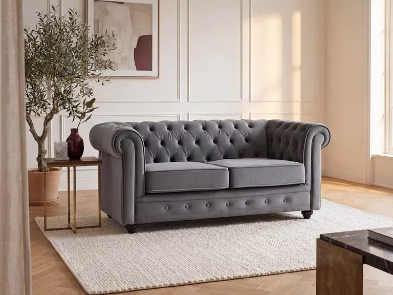 Vente-unique Chesterfield tweezitsbank in antraciet velours met afneembare hoezen