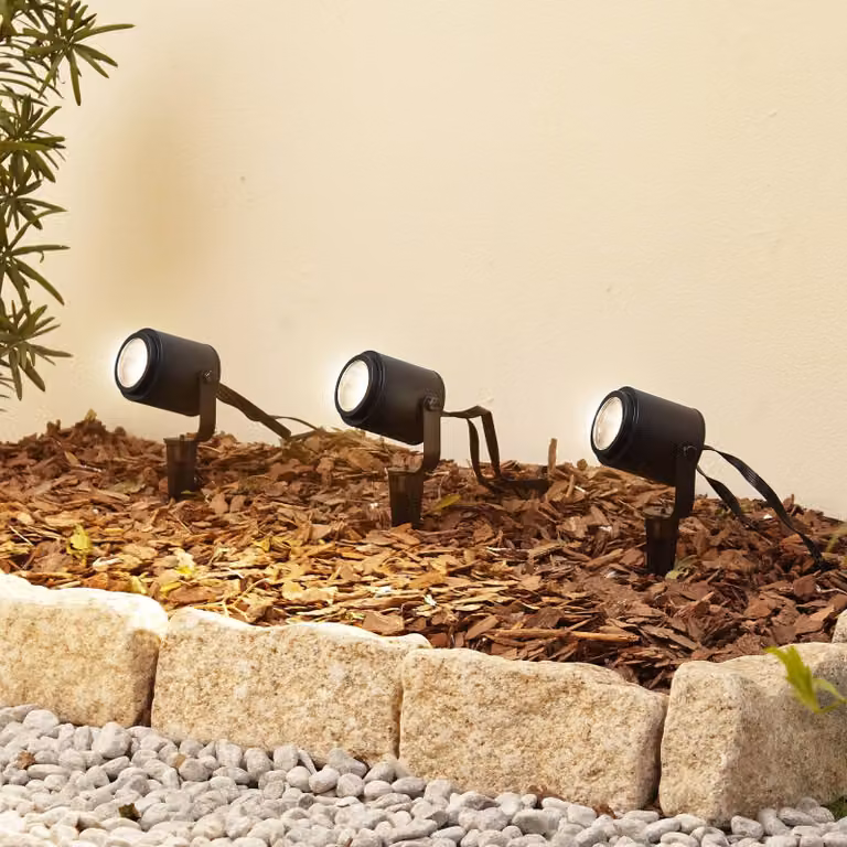 Lindby Nymo Smart LED-buitenspots met grondpen, set van 3, zwart, metaal, RGBW, dimbaar, Tuya & Bluetooth, modern