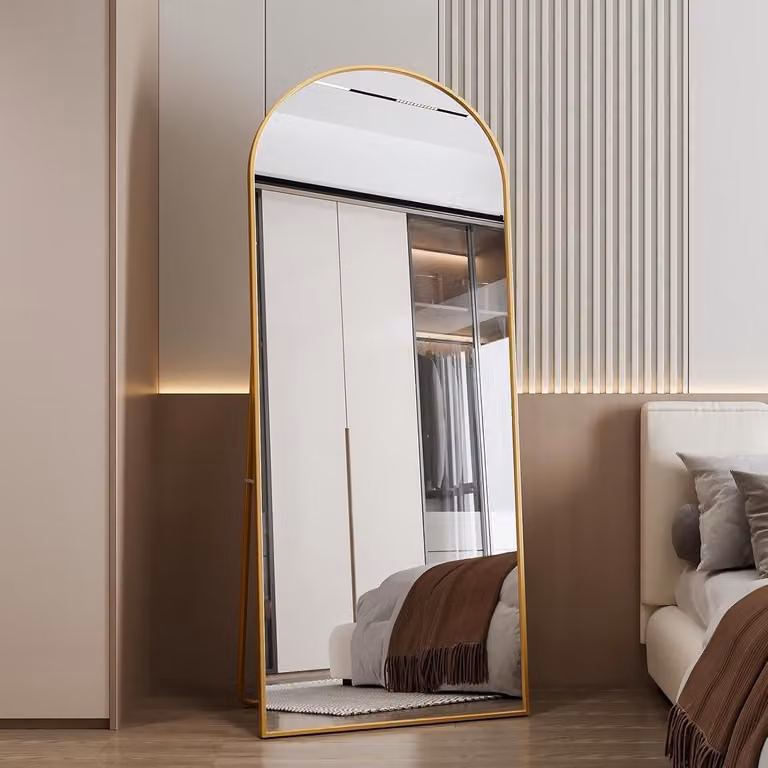 Staande full body spiegel met boogvormig design in het goud - H 180 x B 80 cm