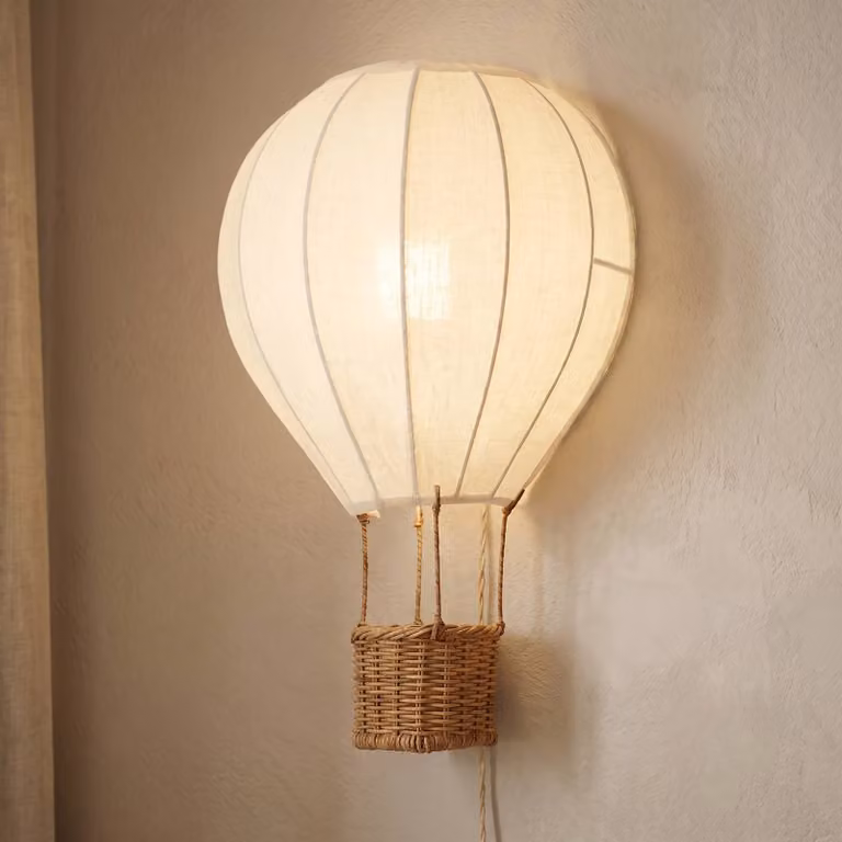 Lindby Aeris wandlamp beige, textiel en rotan, Hoogte: 44 cm