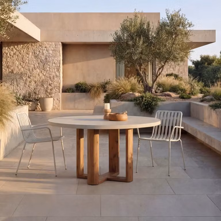 Tikamoon Ronde tuintafel van massief acaciahout en cement - Beige - Diameter: 140 cm, Hoogte: 75 cm