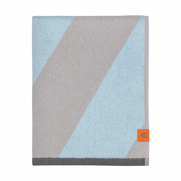 Mette Ditmer Diagonal handdoek Mint, 70 x 133 cm