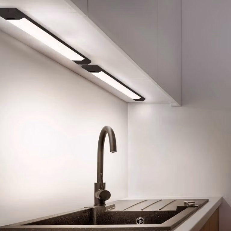 Osram Linear Edge LED meubelverlichting met sensor, zwart, 50 cm, dimbaar