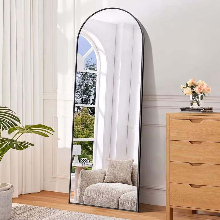 Staande spiegel met gebogen frame voor kamerdecoratie, zwart, 161 x 52 cm