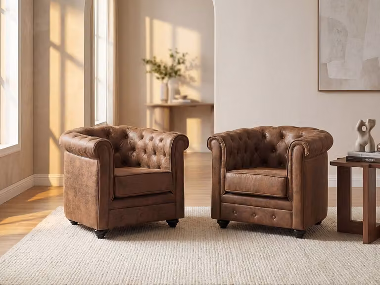 Set van 2 Vente-unique Chesterfield fauteuils van bruine microvezel met vintage look