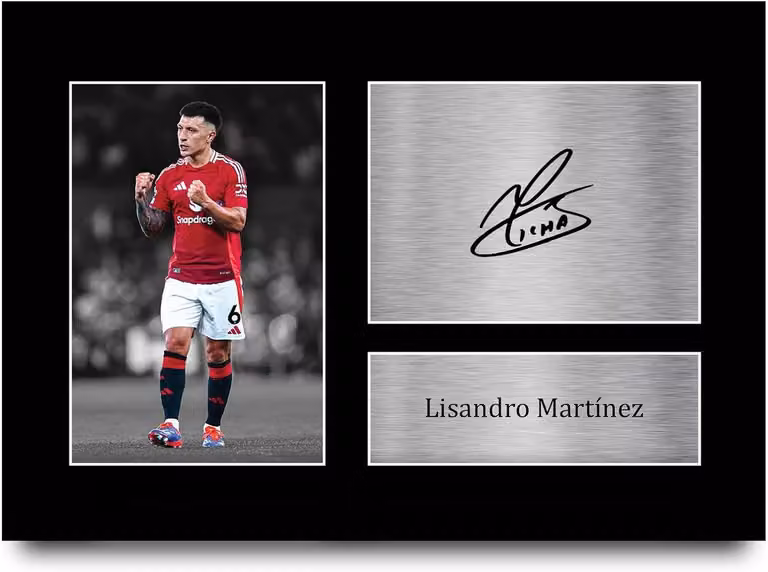 A4 Foto Lisandro Martinez met Gedrukte Handtekening op Acryl - Voetbal Fan Cadeau