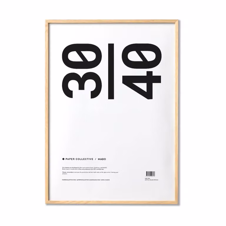Paper Collective Lijst met plexiglas en essenhout 30 x 40 cm