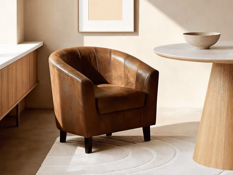 CRISTOBAL II Fauteuil van microvezel in oud bruin met armleuningen
