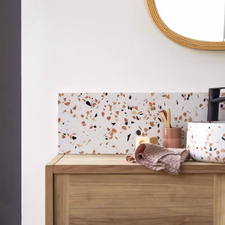 Tikamoon Spatwand Ava Bruin Premium Terrazzo Breedte: 120 cm