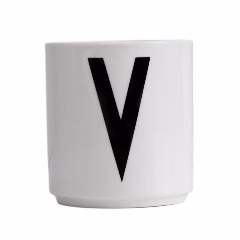 Design Letters Beker V wit