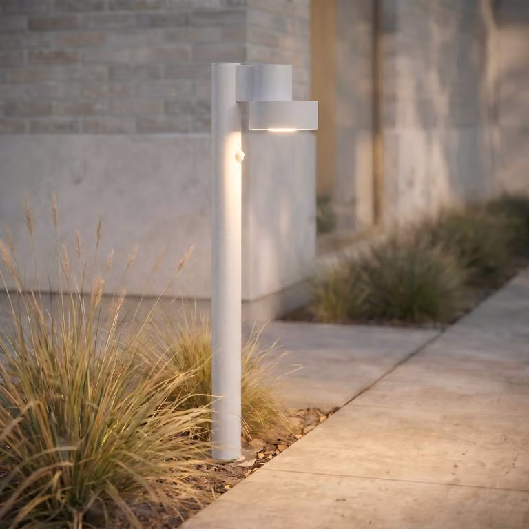 Lucande Elune LED tuinpadverlichting, grijs, aluminium en glas, met bewegingssensor en schemersensor, IP44, Hoogte: 77 cm