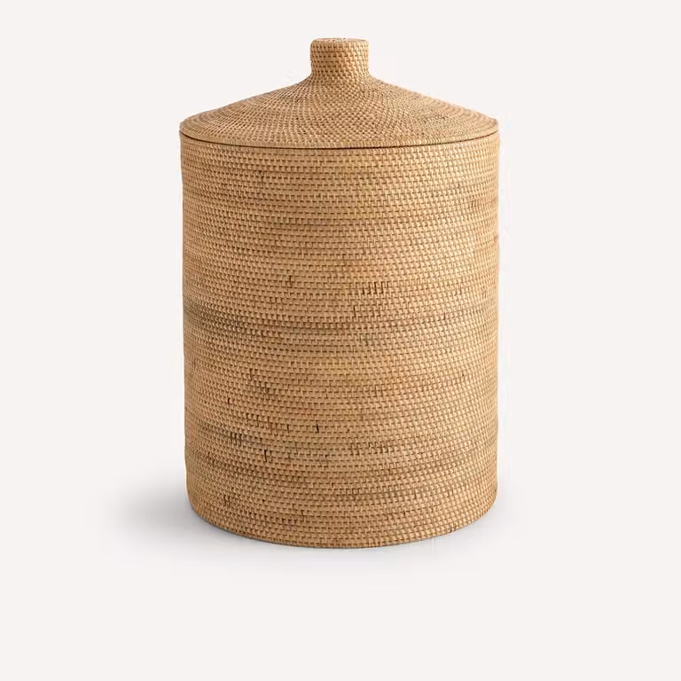 WoonStijl Mirella Mand met deksel van rotan en gevlochten bamboe in beige