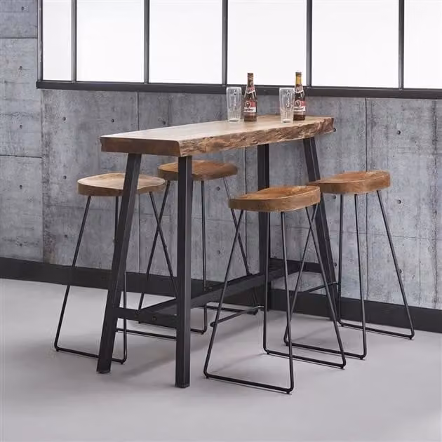 WoonStijl Industriële Barstoel met Acaciahouten Zitting en Zwart Metalen Frame in Bruin en Zwart