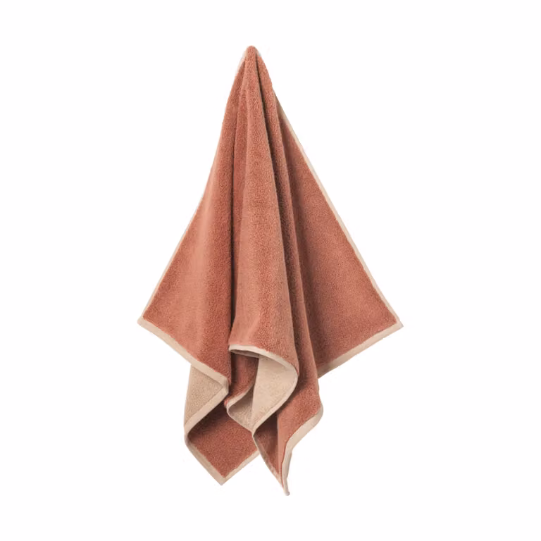 Ferm Living Ekko badhanddoek Mocha-cashmere, 70 x 140 cm
