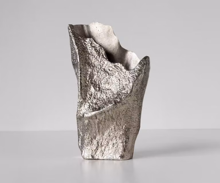 DELIFE Vaas Cavira Handgemaakt Aluminium Platina B: 16 cm, H: 48 cm