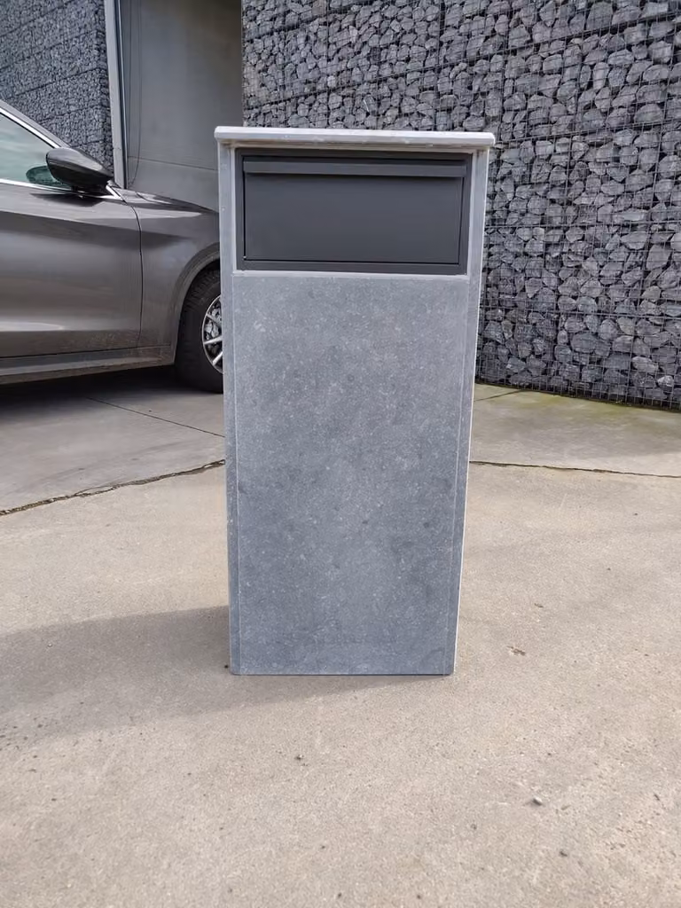 VASP Bologna pakketbrievenbus