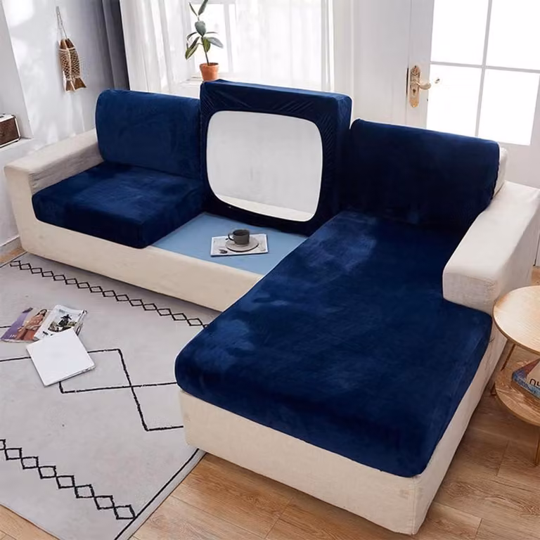 Marineblauwe stretch kussenhoes van fluweel voor een 2-zits bank