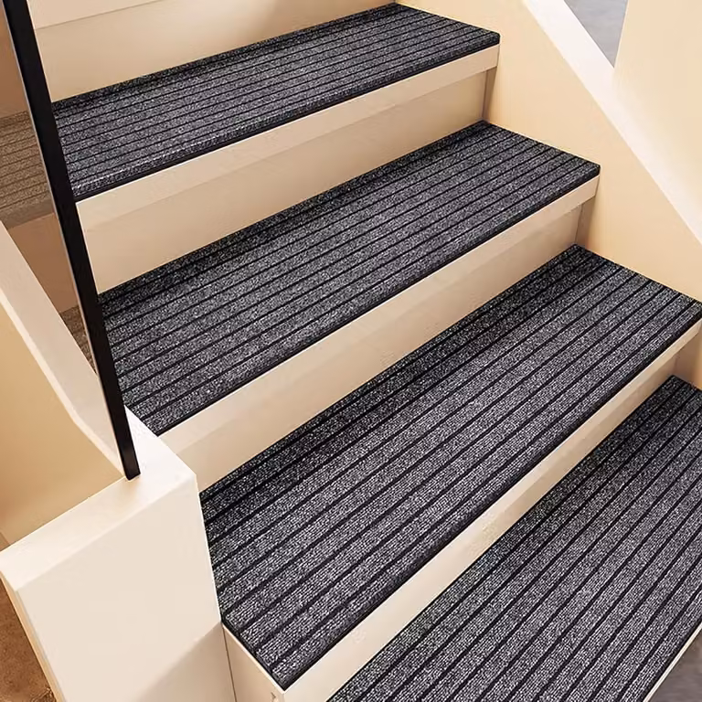 Grijs antislipmat voor traptreden met stevige rubberen achterkant - 30 x 120 cm
