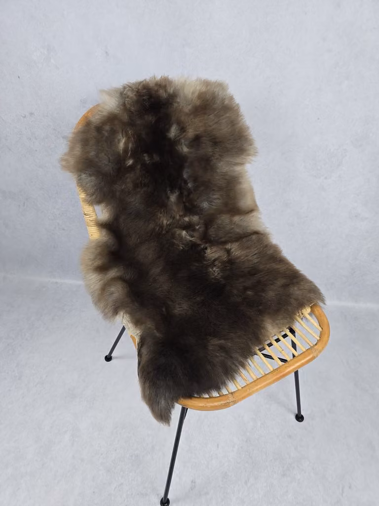 Schapenvacht Albanees Bruin - 100% echt natuurlijke wollen vacht - 95 x 70 cm