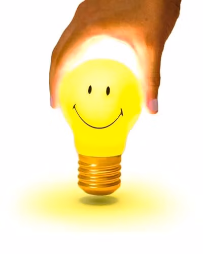 Suck UK Smiley Face LED Nachtlampje - Geel - Draadloos en Oplaadbaar
