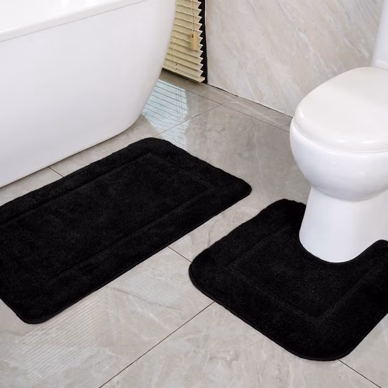 Unyqoos Set van 2 Zwarte Badmatten en WC-mat met Antislip en Zachte Microvezel